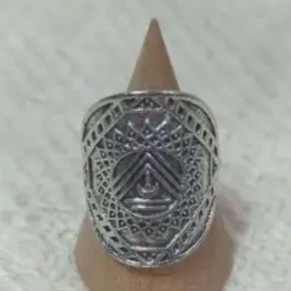 Intricate Silver Geometric Ring - Picture 1 of 2